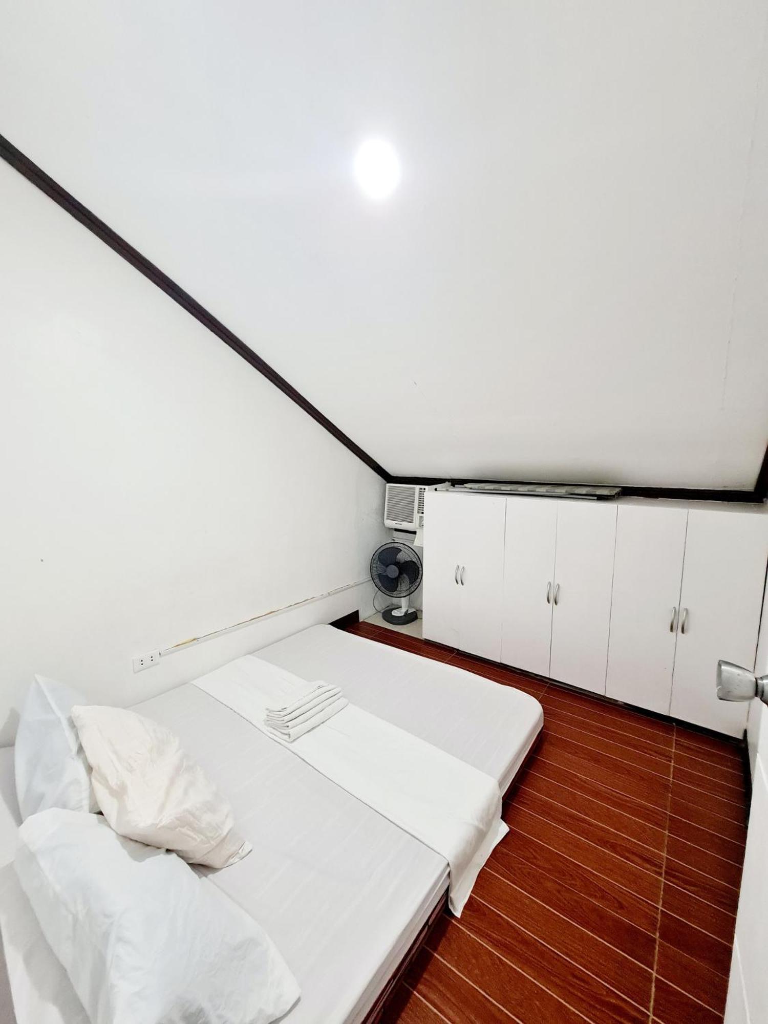 Calapan City Fully Furnished House Transient Near Xentromall L39 Kültér fotó